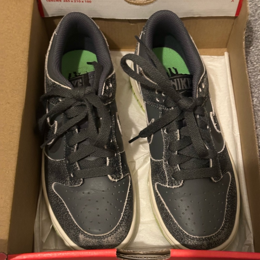 Nike Dunk Low SE GS